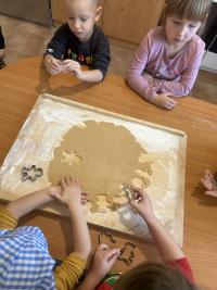 zdobíme medovníčky zdobíme medovníčky