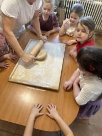 zdobíme medovníčky zdobíme medovníčky